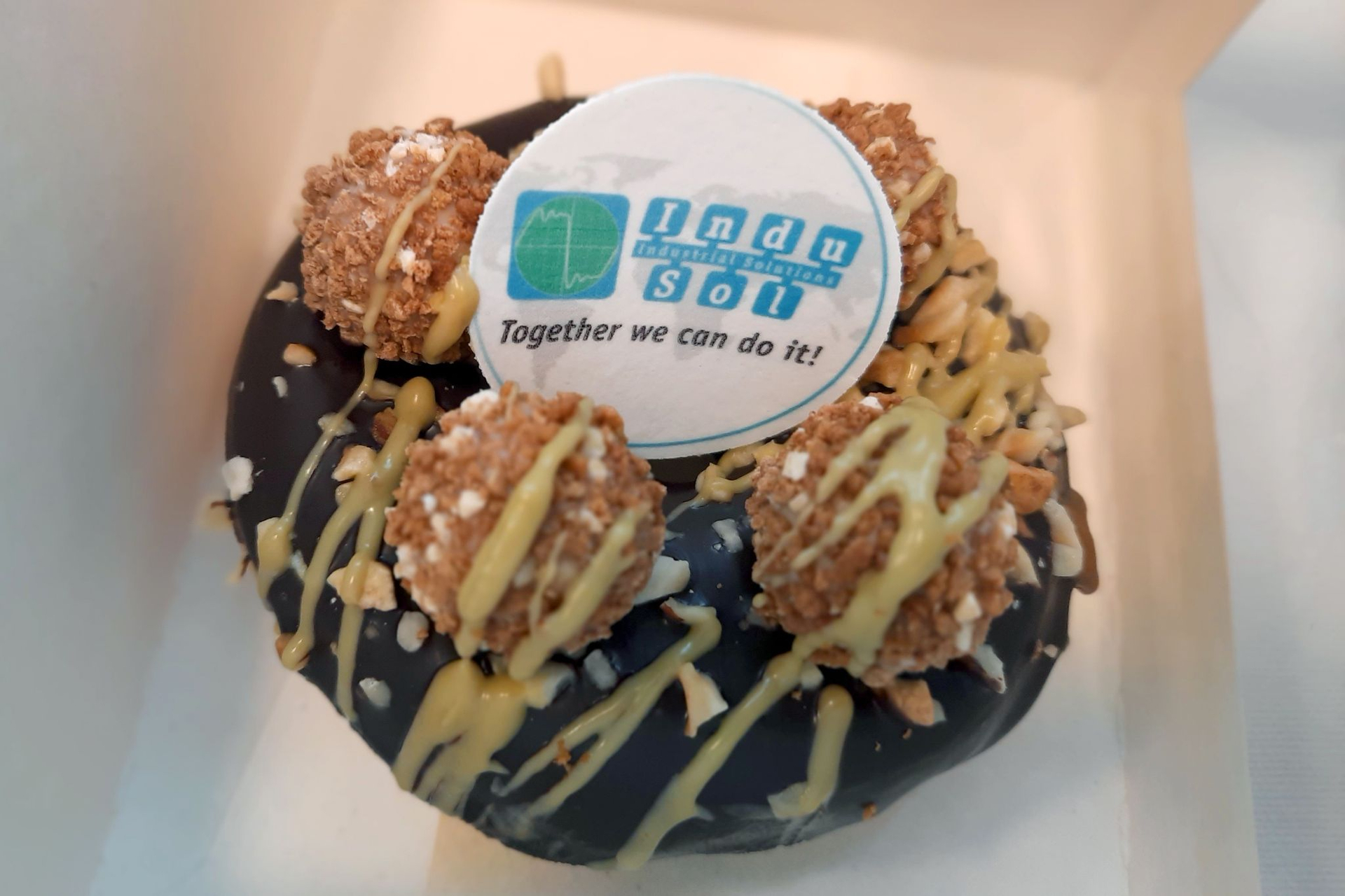 Delicious donut with a message: We can do it together